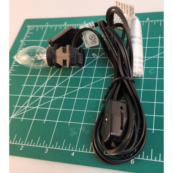 C7 Bulb Clip Lights Indoor Decorative Lighting With 6ft Black Wire E12 Base 5W - Picture 7 of 10
